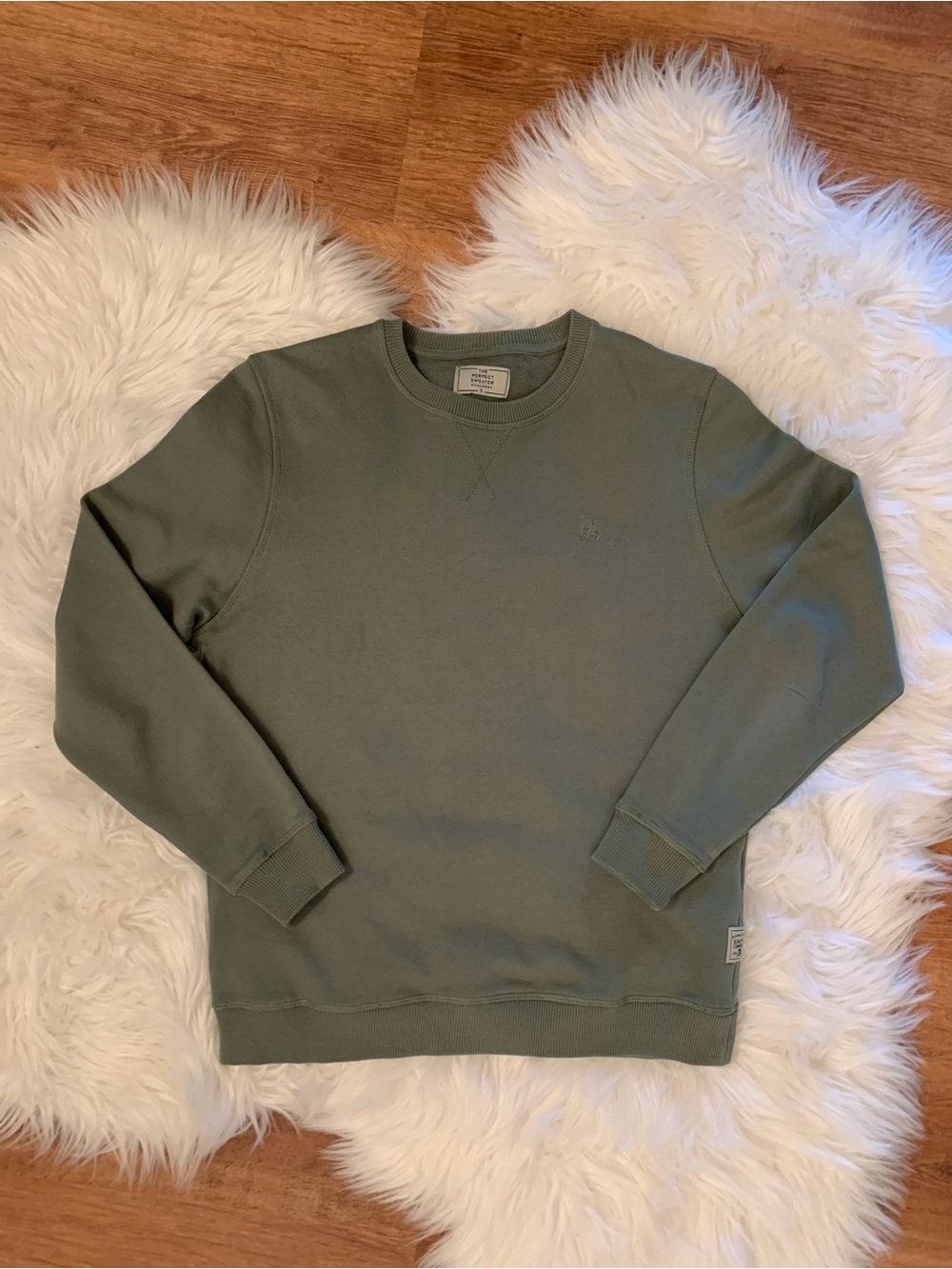 Scalpers The Perfect Sweater Crewneck Pullover Sweatshirt S Embroidered Skull